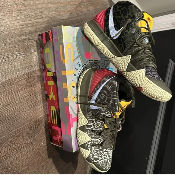 Nike Multicolor Patterned Sneakers - Picture 3 of 3